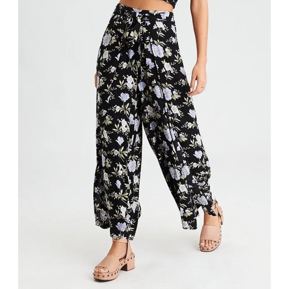 American Eagle High Waist Size S Floral Stretch Wide Split Leg Plants Culotte